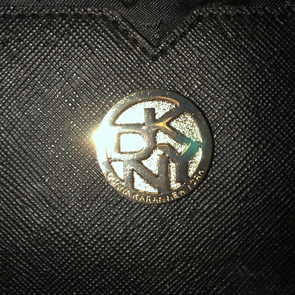 Handbag - Picture 4 of 8